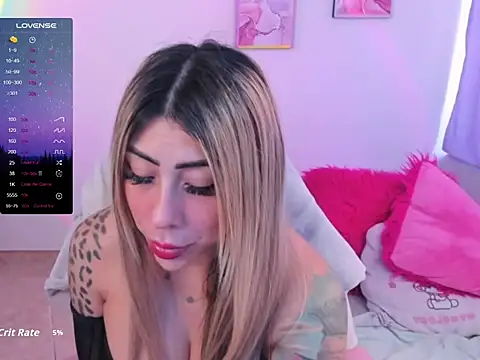 Snapshot of Martina_robertss chatting on June 17, 2026, 1:23 pm Martina robertss online show from June 17, 2026, 1:23 pm