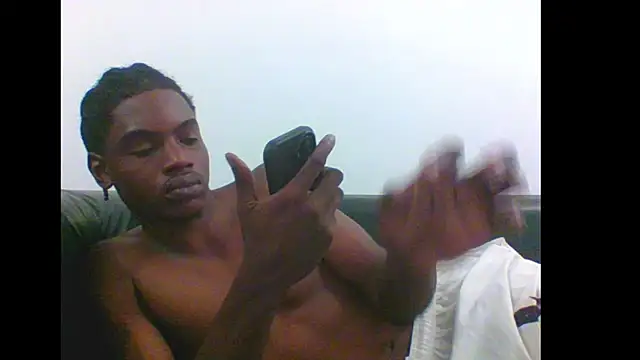 Snapshot of charles_king chatting on June 17, 2026, 5:21 am charles king online show from June 17, 2026, 5:21 am