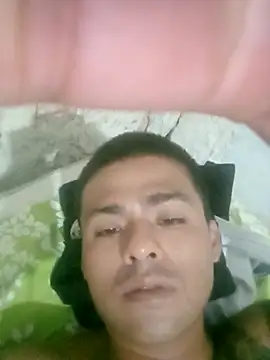 R15TNT online show from April 18, 2026, 3:10 am