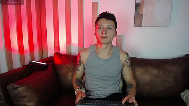 DIEGO JONES online show from May 27, 2026, 1:08 pm