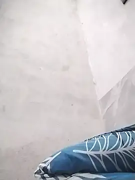 traiwe06 online show from April 15, 2026, 9:05 am