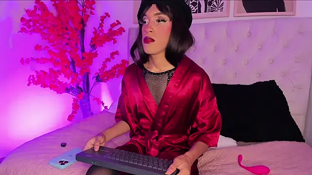 Liz Hills online show from April 21, 2026, 3:17 pm