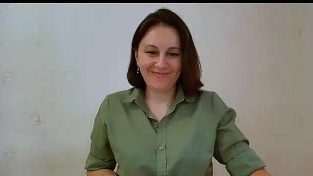 Snapshot of Inessa_beauty chatting on July 8, 2026, 1:48 pm Inessa beauty online show from July 8, 2026, 1:48 pm