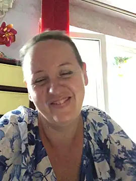 SofiaAmour online show from August 3, 2026, 2:54 pm