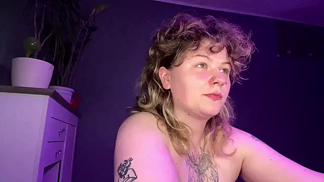 YoungAlina online show from July 13, 2026, 10:34 pm