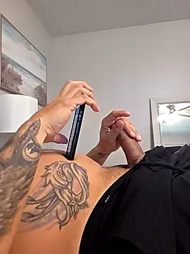 Snapshot of DoggiiDick chatting on February 28, 2026, 6:31 pm DoggiiDick online show from February 28, 2026, 6:31 pm