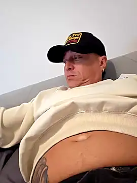 Snapshot of DoggiiDick chatting on March 1, 2026, 3:58 pm DoggiiDick online show from March 1, 2026, 3:58 pm