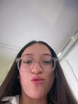 EvaMark  online show from March 26, 2026, 11:38 am