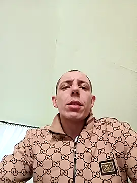 Hugo1993 online show from April 3, 2026, 2:48 pm