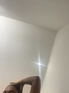 Emi rousse online show from March 28, 2026, 1:00 pm