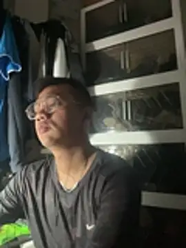 Gockhuatsg online show from May 20, 2026, 7:42 pm