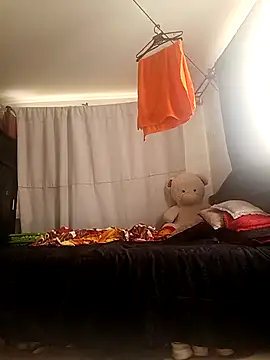 Snapshot of solopetalo chatting on April 6, 2026, 6:42 pm solopetalo online show from April 6, 2026, 6:42 pm