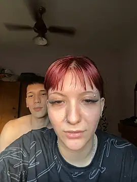 Foxxyice online show from March 4, 2026, 8:37 pm