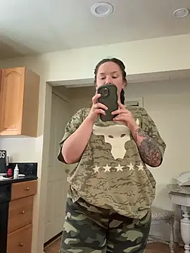 lexxyypnw online show from May 12, 2026, 8:17 pm