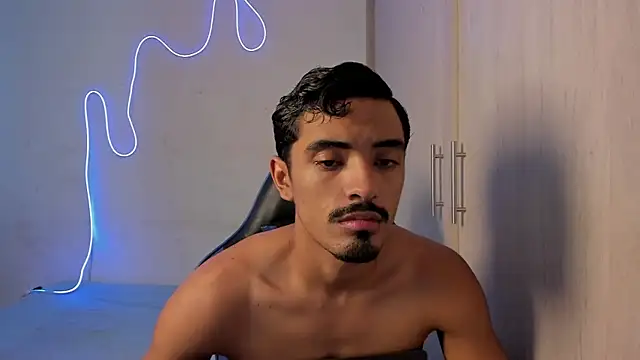 Snapshot of jossi12345j chatting on March 23, 2026, 2:10 pm jossi12345j online show from March 23, 2026, 2:10 pm