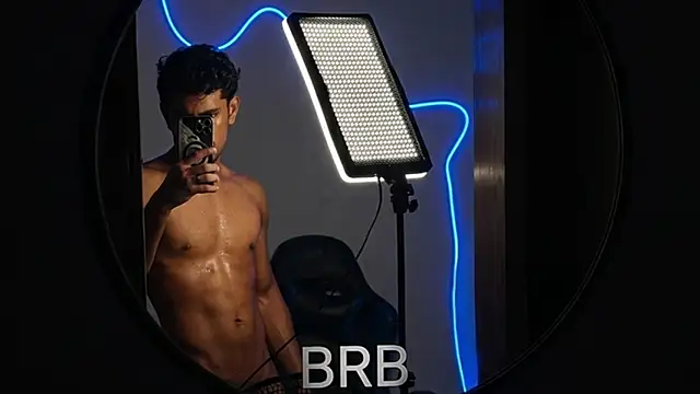 Snapshot of jossi12345j chatting on March 25, 2026, 1:17 pm jossi12345j online show from March 25, 2026, 1:17 pm