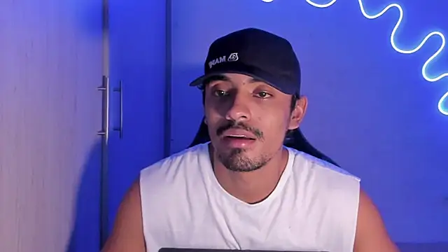 Snapshot of jossi12345j chatting on April 16, 2026, 5:30 am jossi12345j online show from April 16, 2026, 5:30 am