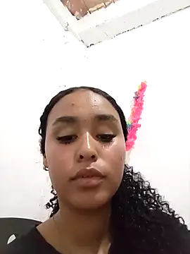 kiaria Glow online show from March 2, 2026, 6:37 pm