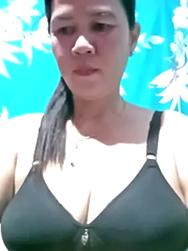 sweet lyn2025 online show from April 11, 2026, 12:09 pm