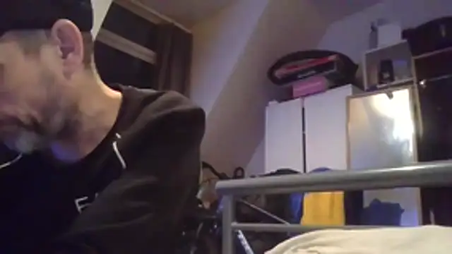 Snapshot of DOUBLETROUBLE7773 chatting on March 2, 2026, 2:36 am DOUBLETROUBLE7773 online show from March 2, 2026, 2:36 am