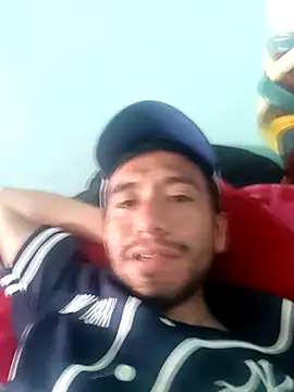 Elcaliente24 online show from June 3, 2026, 6:57 pm