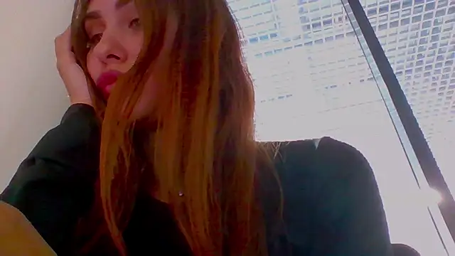 yourameliaa online show from June 14, 2026, 12:51 pm