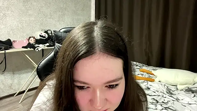 TecnaSanzz online show from April 12, 2026, 7:24 am