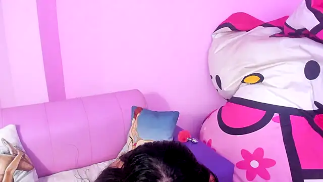 doll katiuska online show from March 27, 2026, 12:27 pm