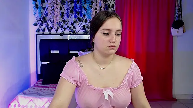 Snapshot of Julieta_vega@xh chatting on March 2, 2026, 6:59 pm Julieta vegaxh online show from March 2, 2026, 6:59 pm