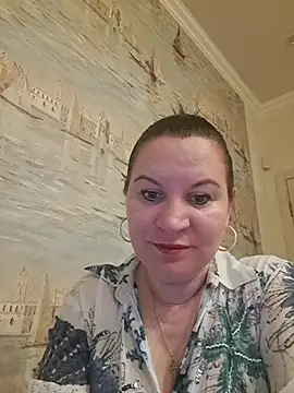 LaraHarper online show from April 6, 2026, 9:38 pm