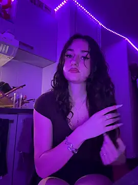 Claraaaaa06 online show from March 3, 2026, 9:31 pm