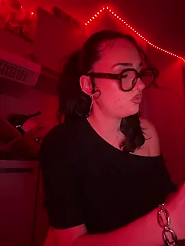 Claraaaaa06 online show from March 17, 2026, 7:39 pm