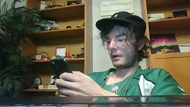 KinkyKittyBoy online show from April 5, 2026, 4:31 am