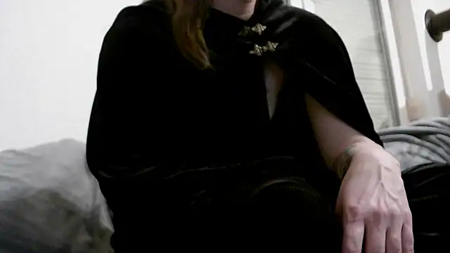 Lu302 online show from March 4, 2026, 9:32 pm