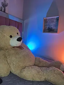 Taylor  0 online show from June 8, 2026, 1:00 pm