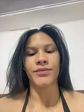 Snapshot of KathLovee chatting on July 22, 2026, 1:25 pm KathLovee online show from July 22, 2026, 1:25 pm