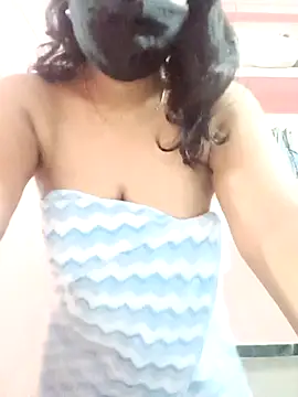 Miss-Dolly07 online show from May 19, 2026, 1:11 am