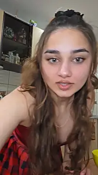 Snapshot of KatarinaHeaven chatting on April 23, 2026, 7:27 pm KatarinaHeaven online show from April 23, 2026, 7:27 pm