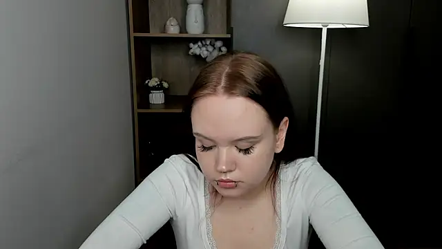 LeahAllsop online show from March 3, 2026, 8:42 am