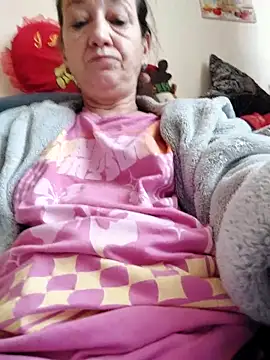 anayss17 online show from March 24, 2026, 7:02 am