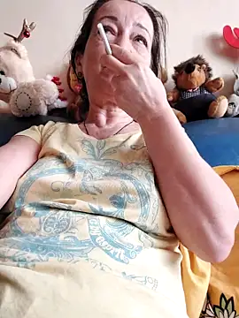 anayss17 online show from March 27, 2026, 7:14 am