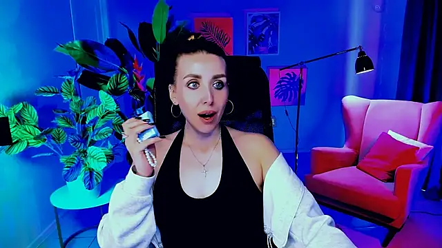 MonicaRiley online show from April 7, 2026, 10:59 am