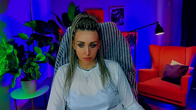 MonicaRiley online show from April 23, 2026, 12:29 pm