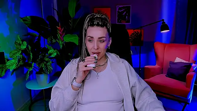 MonicaRiley online show from April 27, 2026, 11:08 am