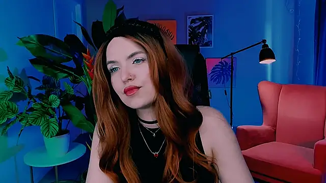 Snapshot of AliceSmite chatting on May 13, 2026, 11:51 am AliceSmite online show from May 13, 2026, 11:51 am