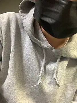 Snapshot of moon_blue199x chatting on March 3, 2026, 2:01 pm moon blue199x online show from March 3, 2026, 2:01 pm