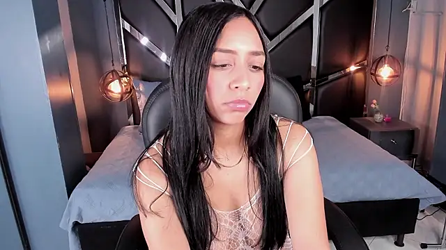 Esmeralda  18 online show from March 21, 2026, 7:39 pm