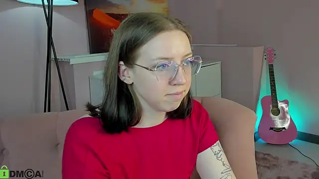 maxinemouse online show from March 6, 2026, 12:34 pm