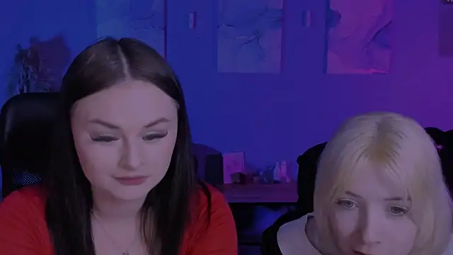 Snapshot of miss_courtney_ chatting on April 22, 2026, 9:01 am miss courtney online show from April 22, 2026, 9:01 am