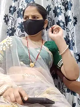 lovelypooja93 online show from July 6, 2026, 3:14 am